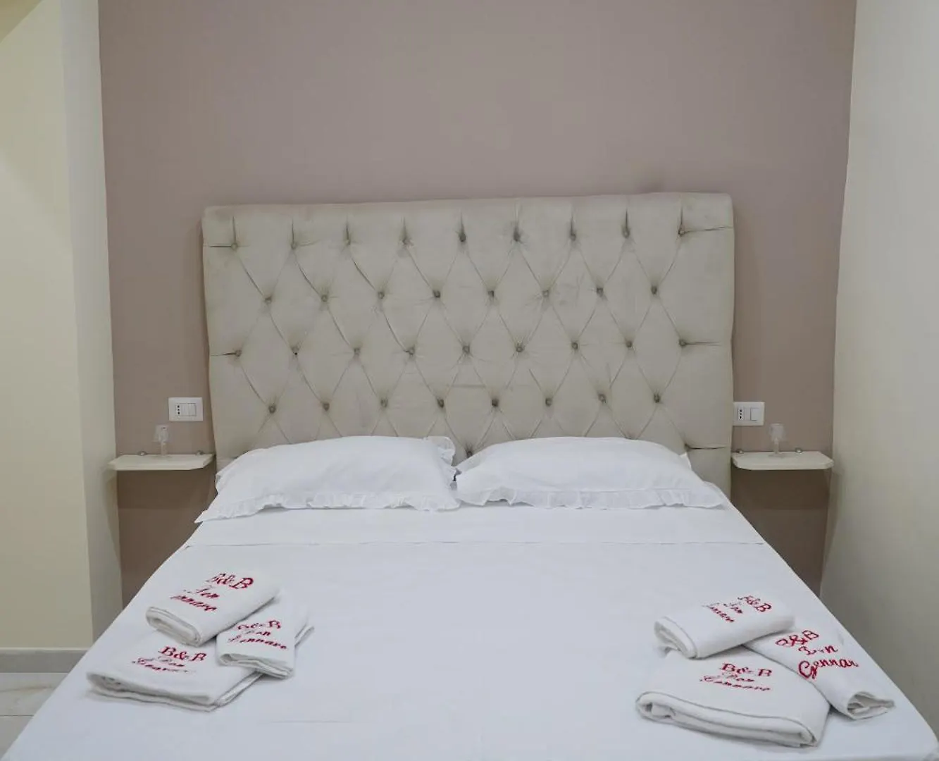 Bed and Breakfast Beb Don Gennaro Neapol 0*,
