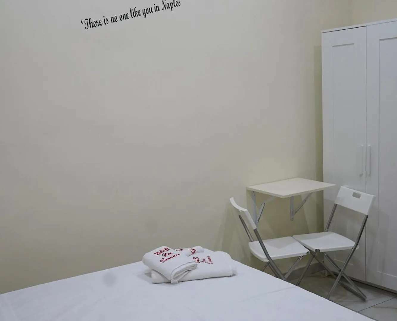 Bed and Breakfast Beb Don Gennaro Napoli Bed & Breakfast