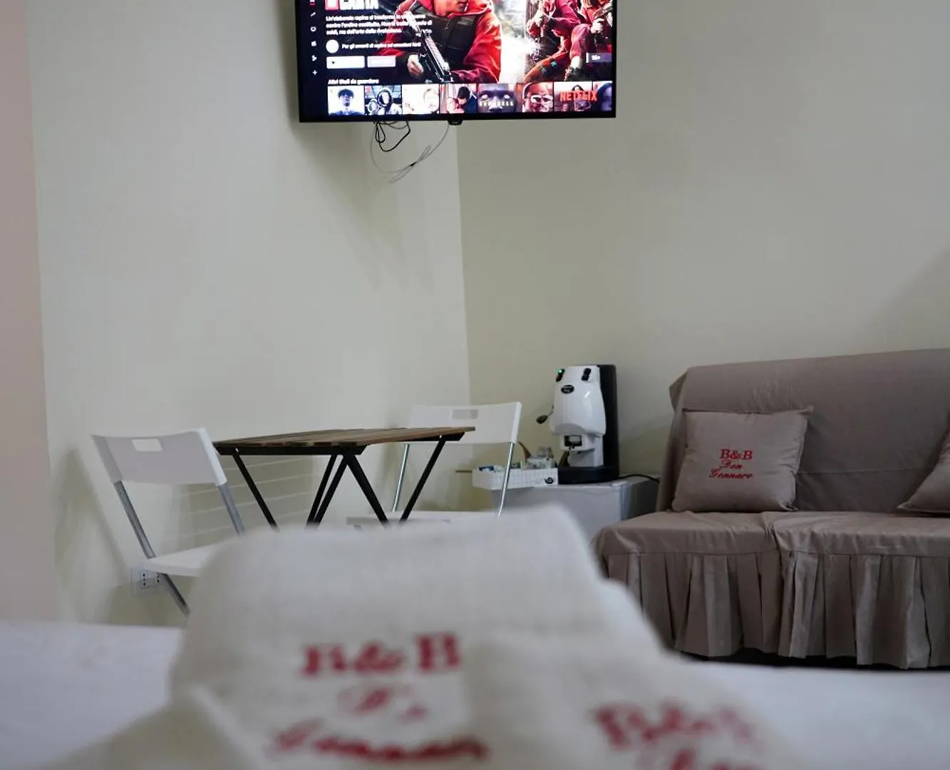 Nocleg ze śniadaniem Bed and Breakfast Beb Don Gennaro Neapol