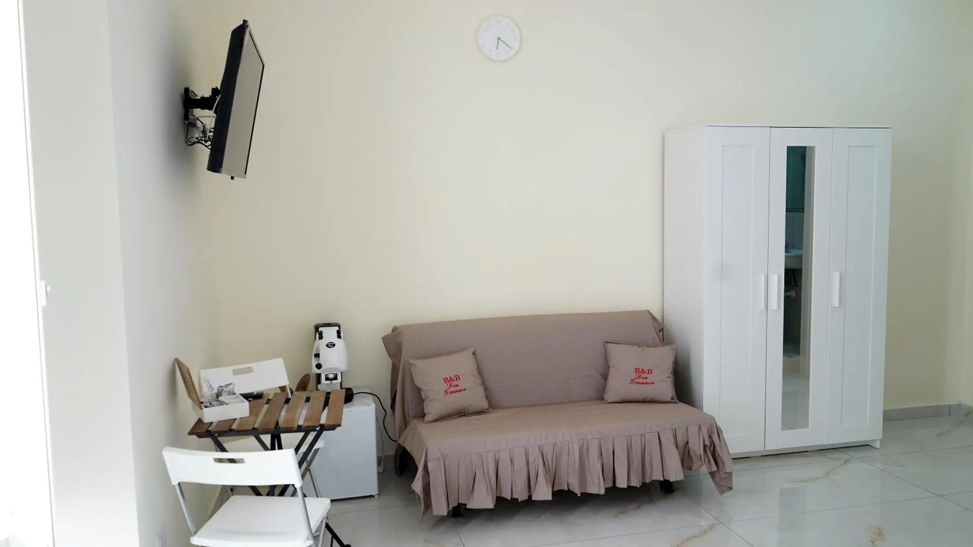 Bed and Breakfast Beb Don Gennaro Neapol 0*,
